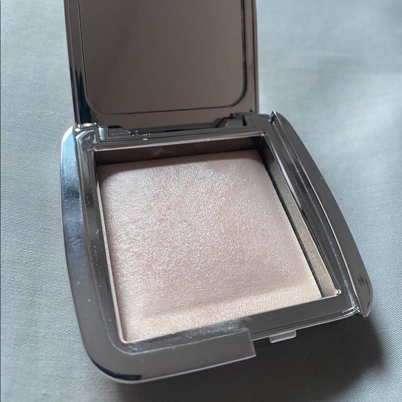 Hourglass highlighter - Picture 2 of 3